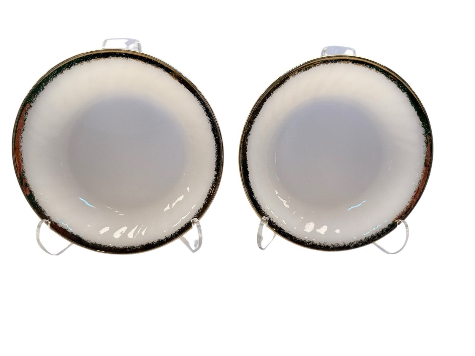 PRISTINE Vintage Fire-King Swirl 7.5″ Coupe Soup Bowls Smooth Rim Gold -Set of 2