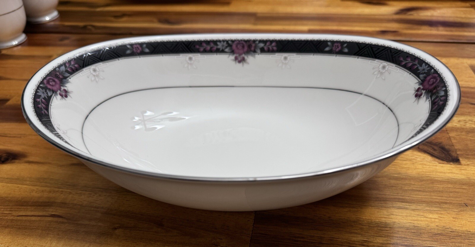 81pc NORITAKE IVORY CHINA ETIENNE 7260, TWELVE 6 PIECE PLACE SETTINGS JAPAN MINT