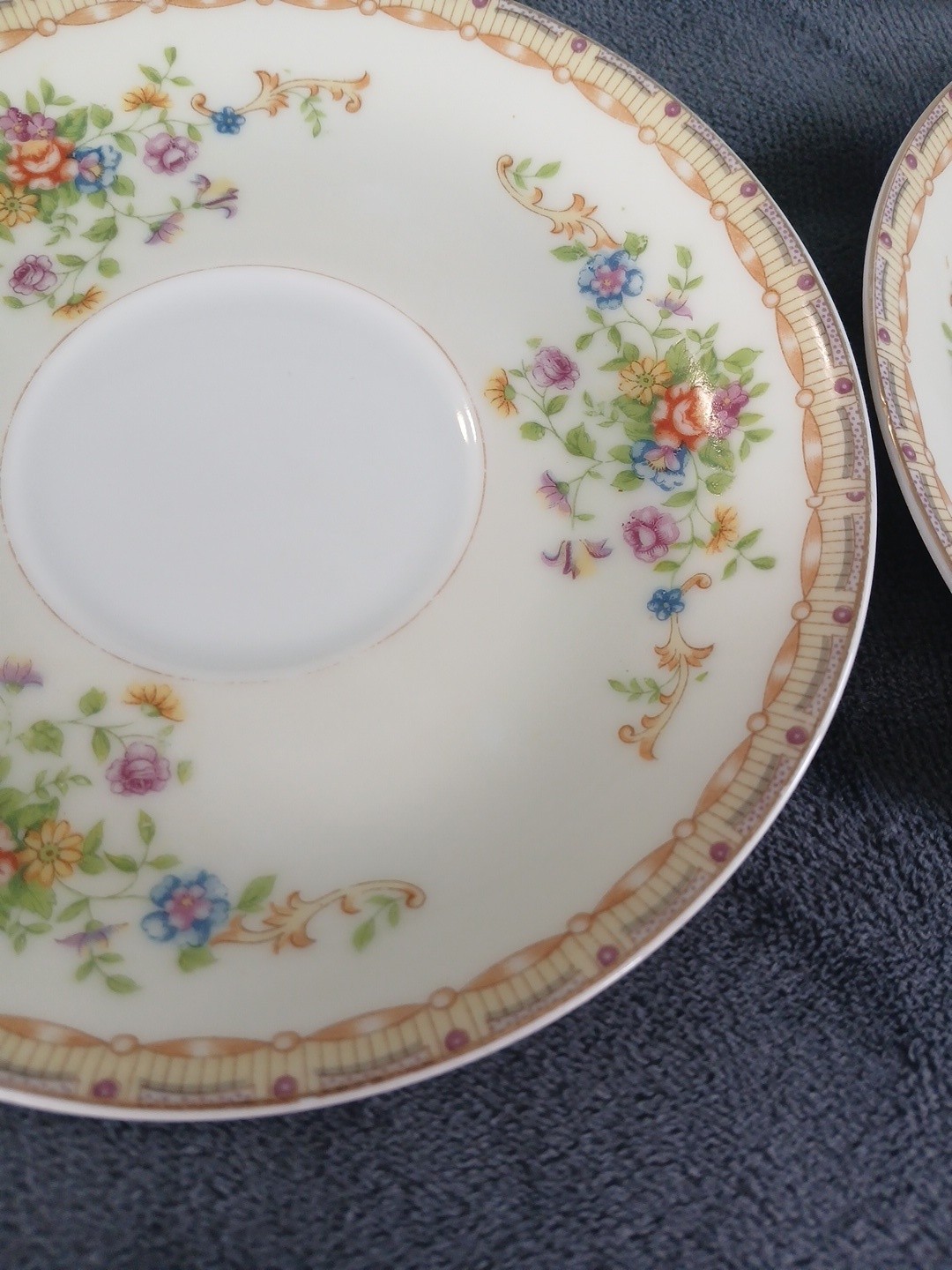 Set Of 4 Teacups & Saucers National China Japan Patricia Floral