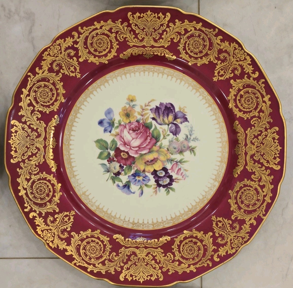 6 Rosenthal Ivory China 10.5″ Plates Maroon Gold Border Floral Center Scalloped