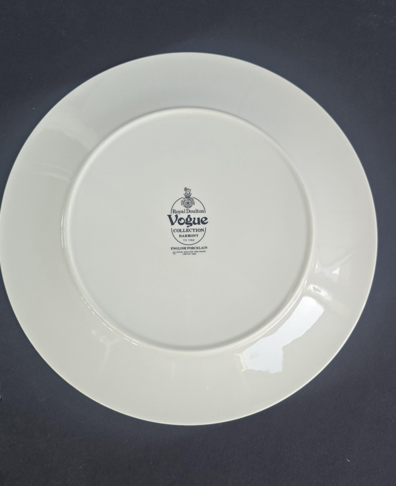 Vintage Royal Doulton Vogue Harmony Dinner Plate 10.5″ Gold Trim England