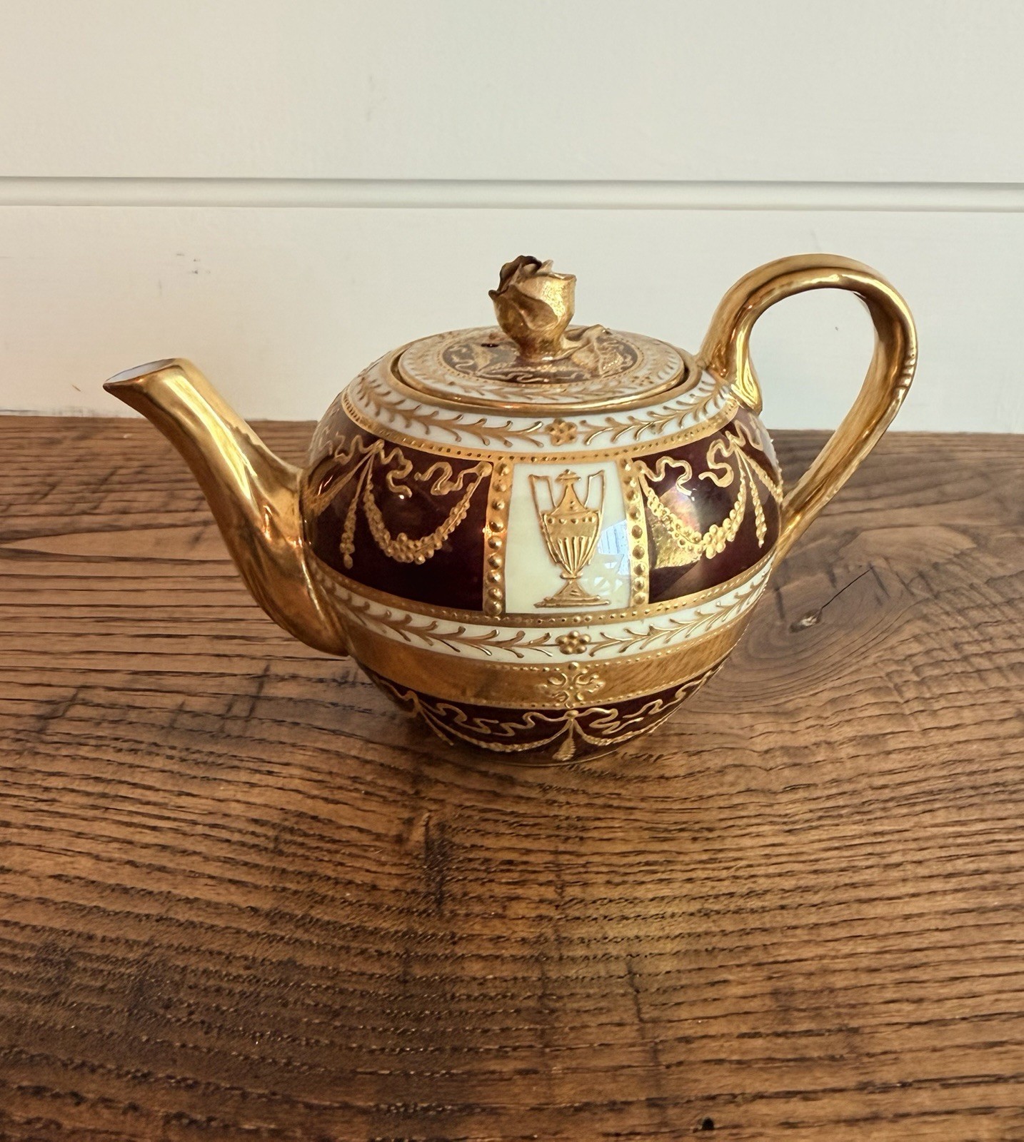 RICHARD KLEMM-Dresden Small Neoclassical Gilded Teapot with Rose Finial C 1910