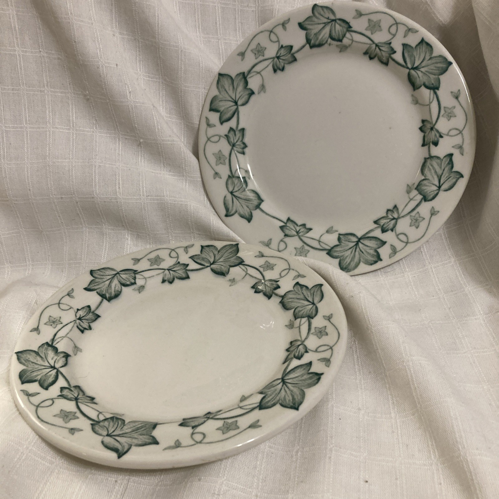 2 Vintage Sterling Restaurant Ware Vitrified China E Liverpool OH Plates 7.75 In