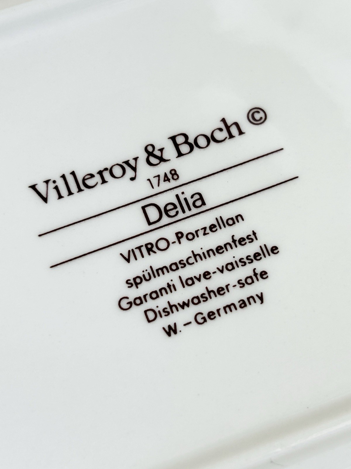 Villeroy & Boch Delia Sandwich Tray Vitro Porcelain 12 3/8 in X 6 3/8
