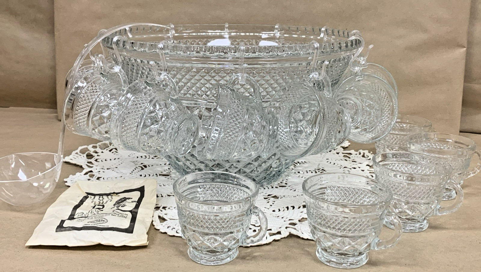 Vintage Anchor Hocking Wexford Punch Bowl Set With 17 Cups Hooks & Ladle