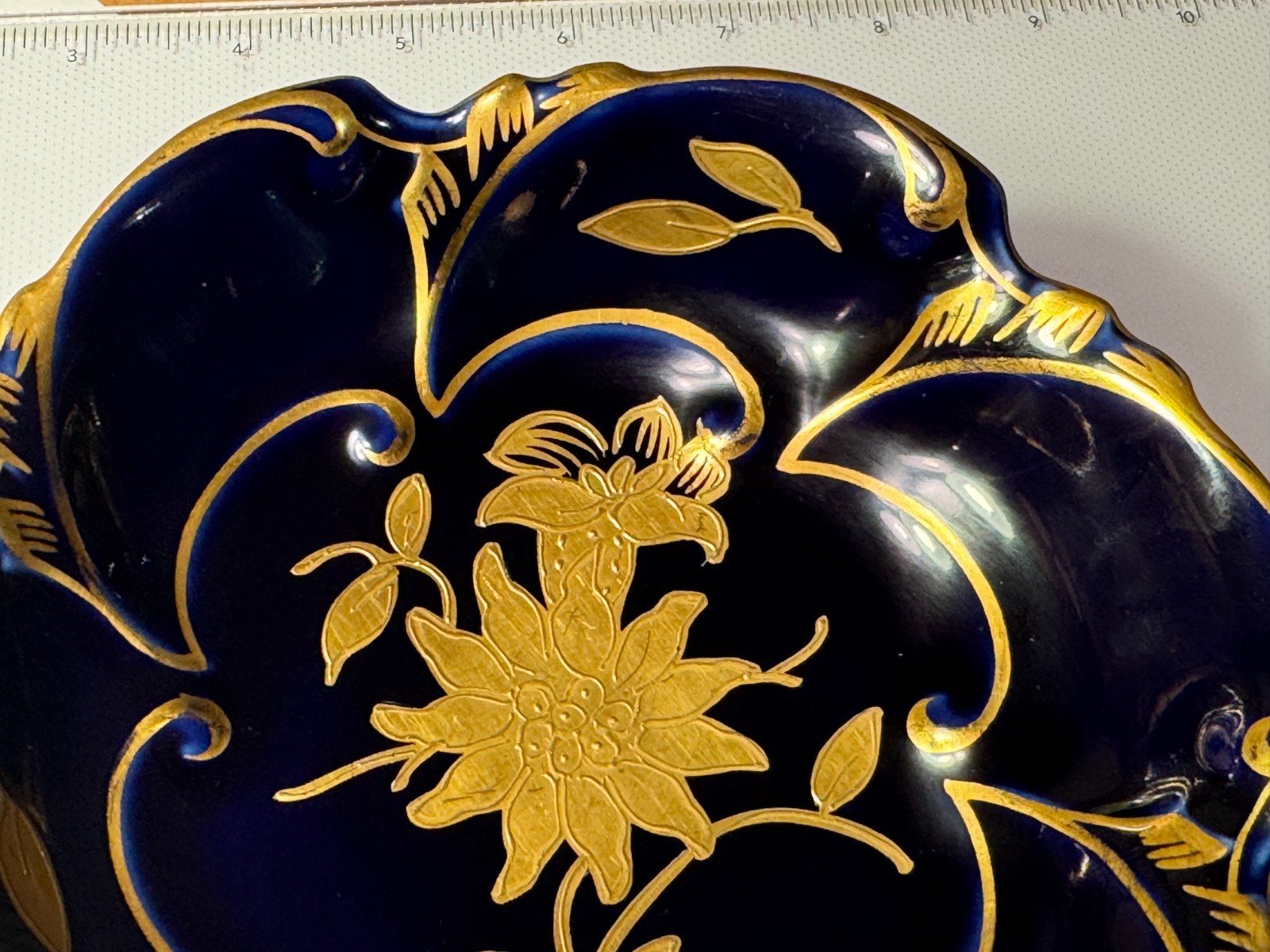 GERMAN FOOTED ECHT KOBALT BOWL COBALT BLUE GOLD LEAF FLORAL VINE ART GERMANY 6″