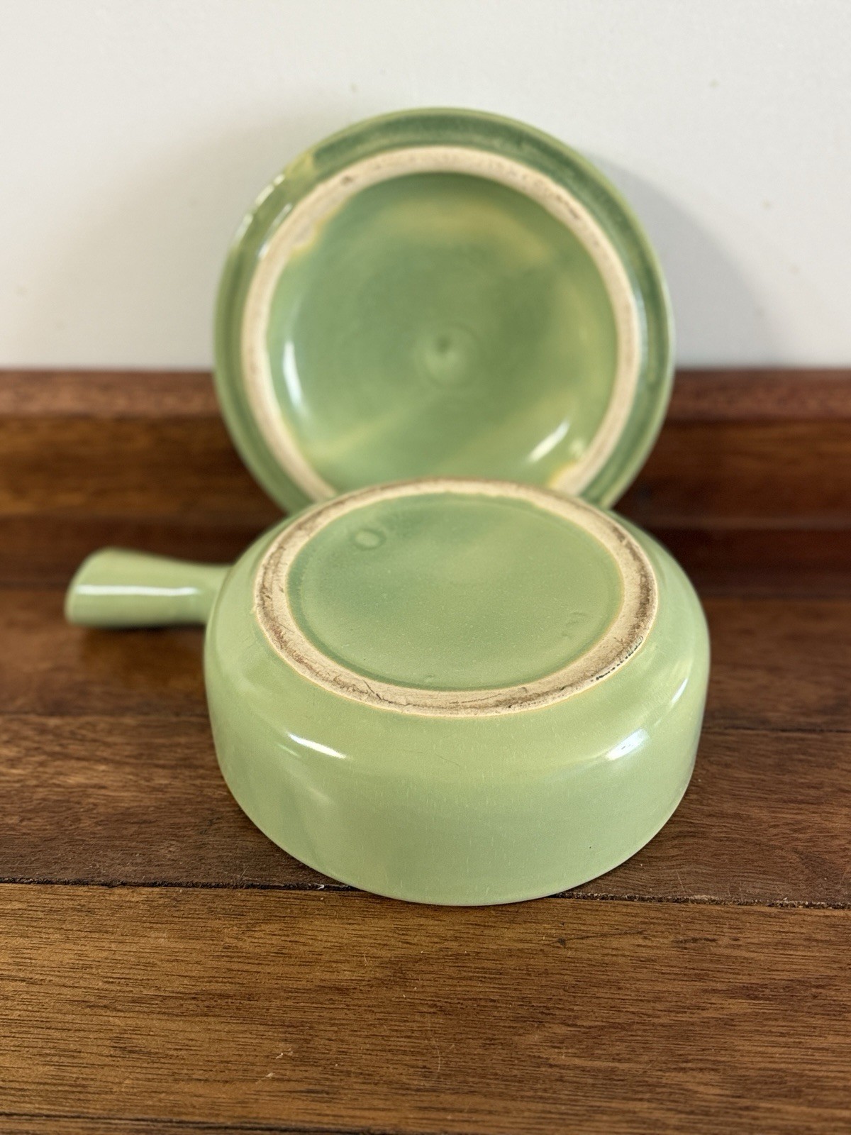 La Solana Solana Ware Sage Green Covered Casserole 4 cup capacity