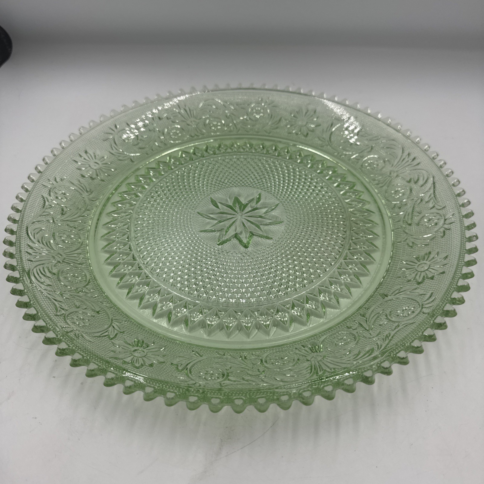 Vintage Tiara Indiana Sandwich Glass Chantilly Green 12” Round Serve TrayPlatter