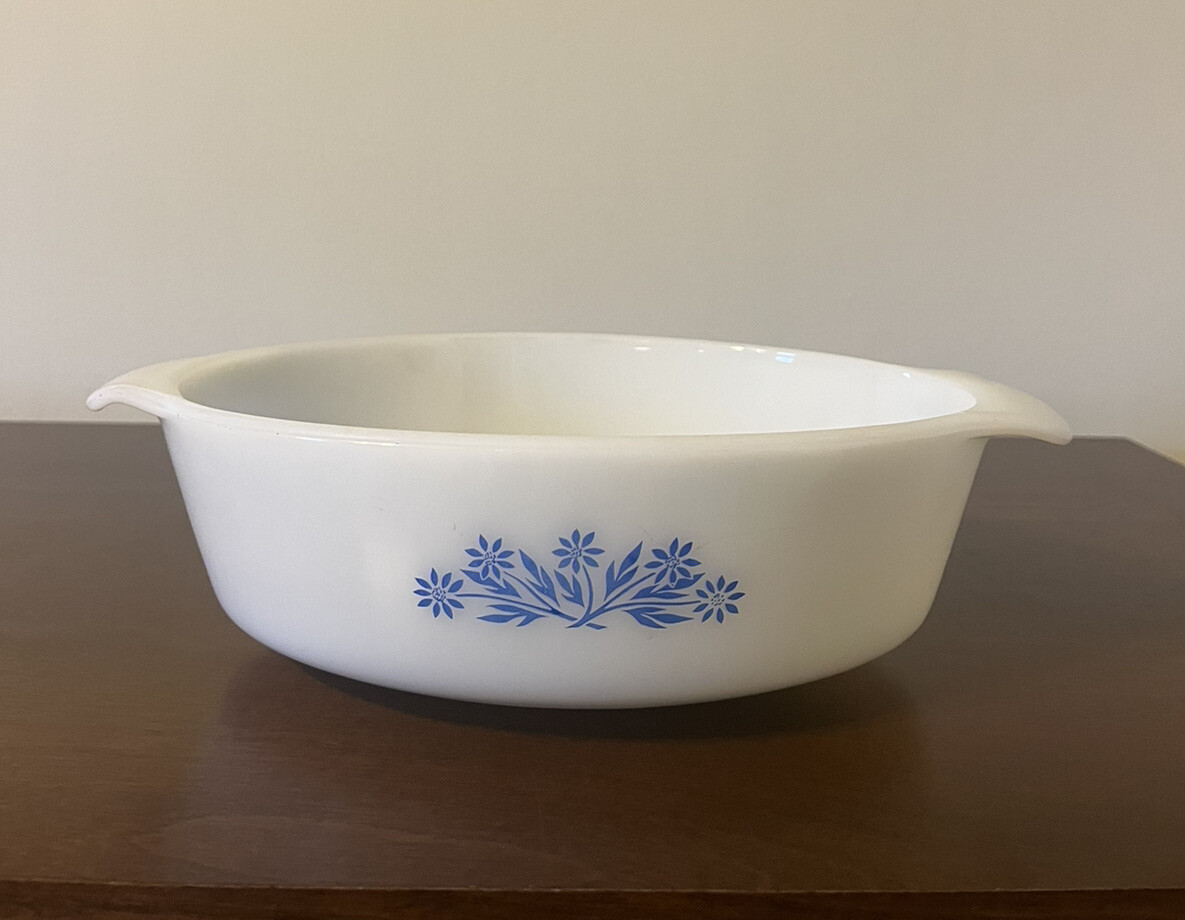Anchor Hocking Milk Glass Blue Cornflower 1.5 Qt Oval Lid Covered Casserole #433
