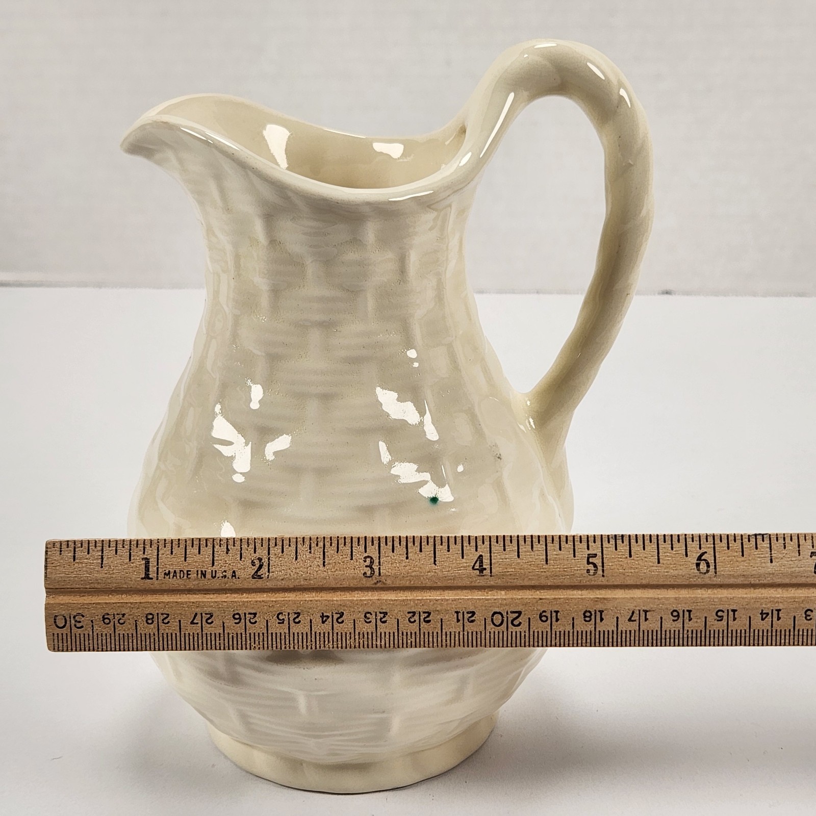VTG Ceramic Cream Off-White Basketweave Pitcher Farmhouse Twisted Handle 7.25″