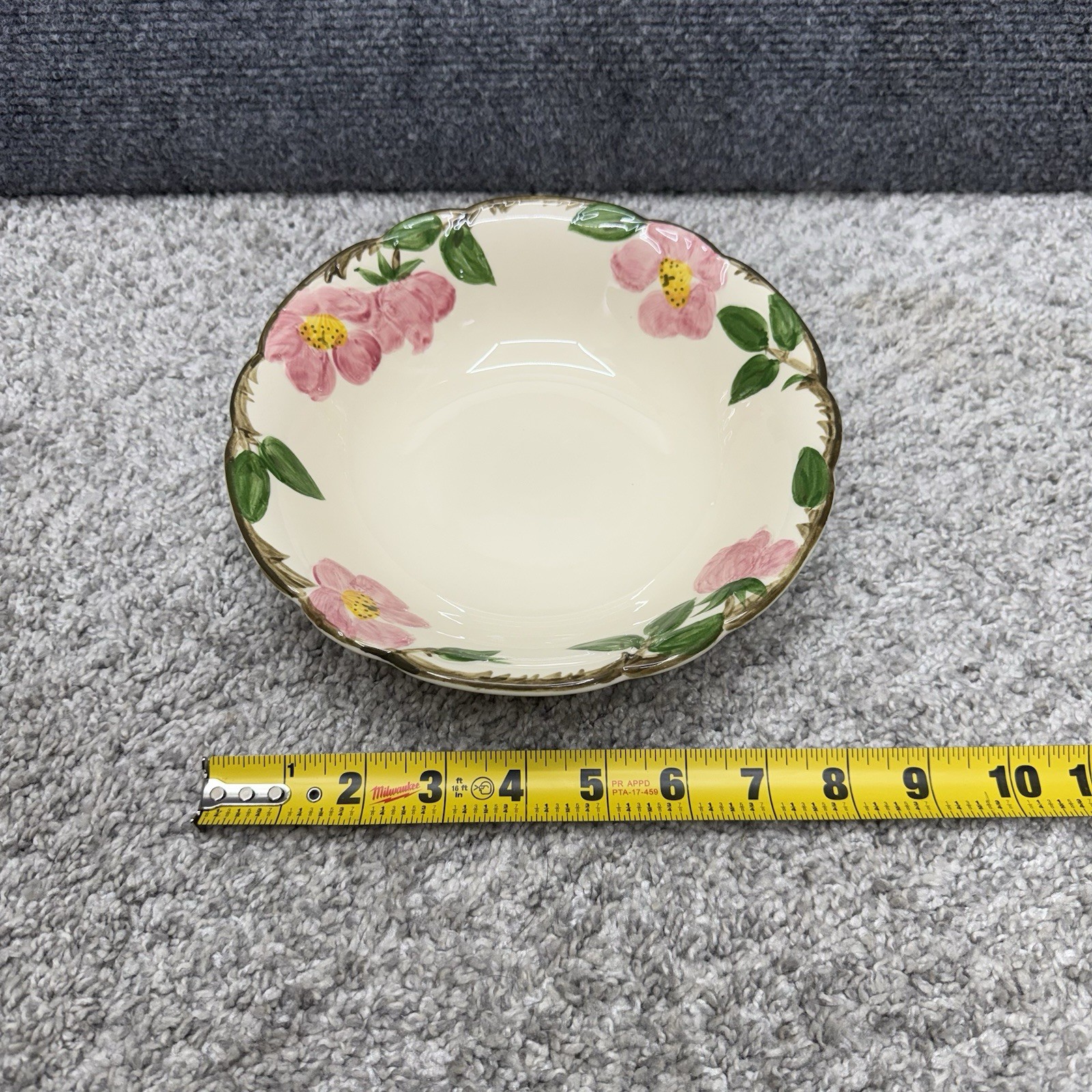 Vintage Franciscan Desert Rose Earthenware serving bowl 8″ USA California