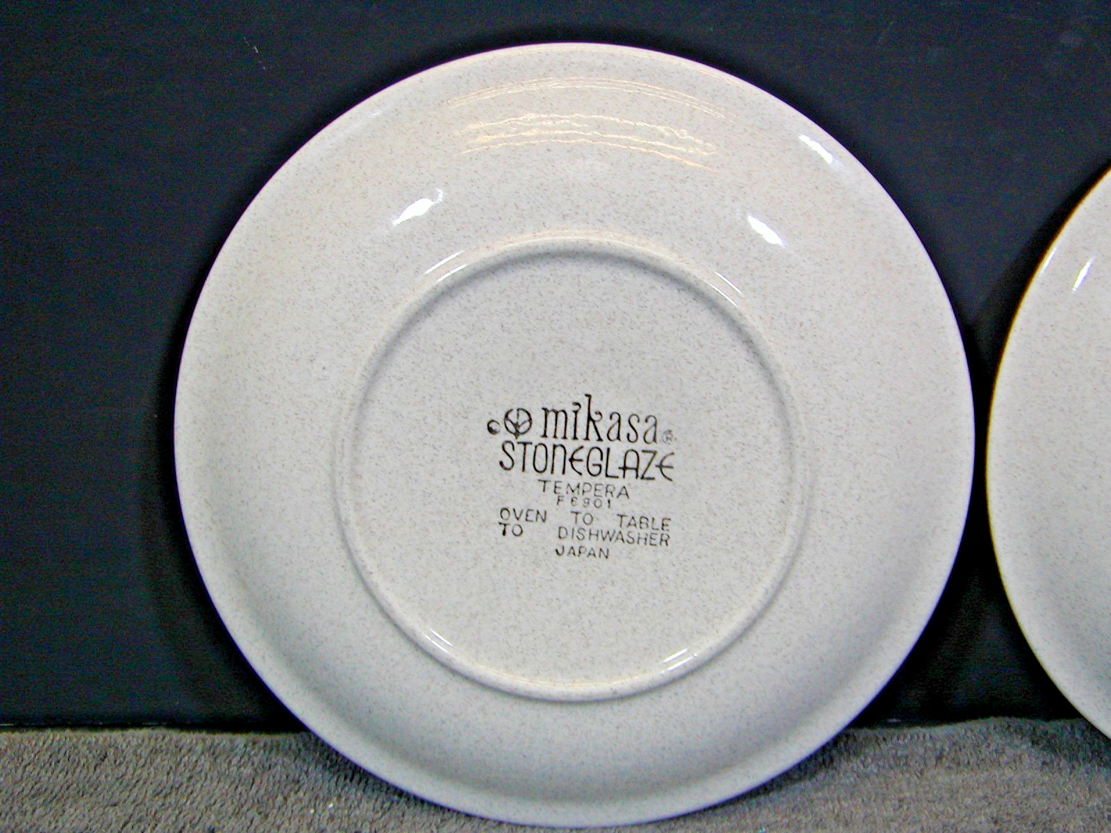 3 MIKASA STONEGLAZE TEMPERA 7-7/8″ SALAD PLATES