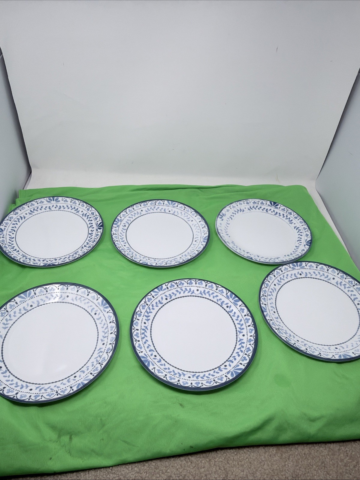 Corelle Vitrelle Portofino Salad/Luncheon Plates Blue Floral 8.5″, Set Of 6