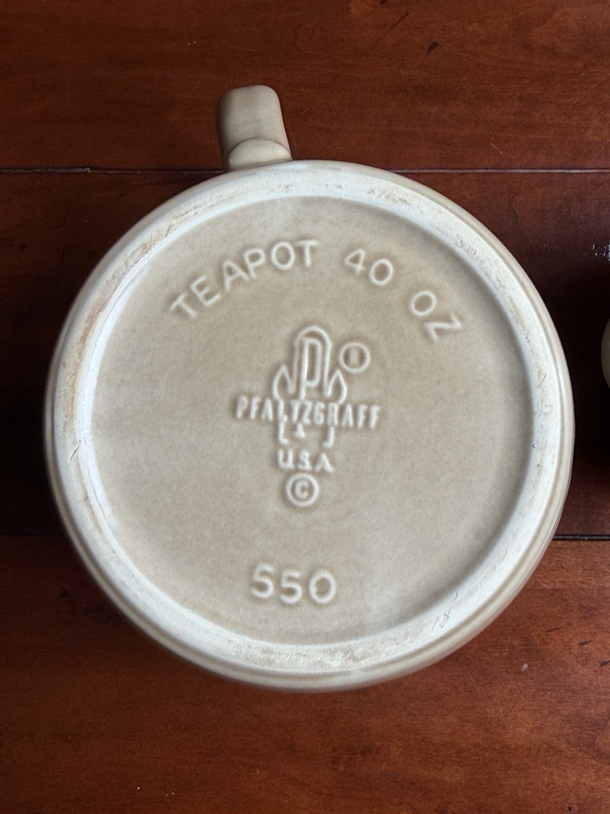 Pfaltzgraff “Folk Art” 40 Oz Teapot And Lid – 550