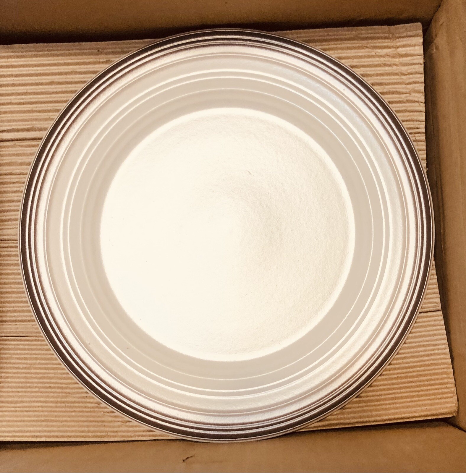 Mikasa Swirl Ombre 15-Piece Dinnerware Set in Mocha – MISSING ONE BOWL