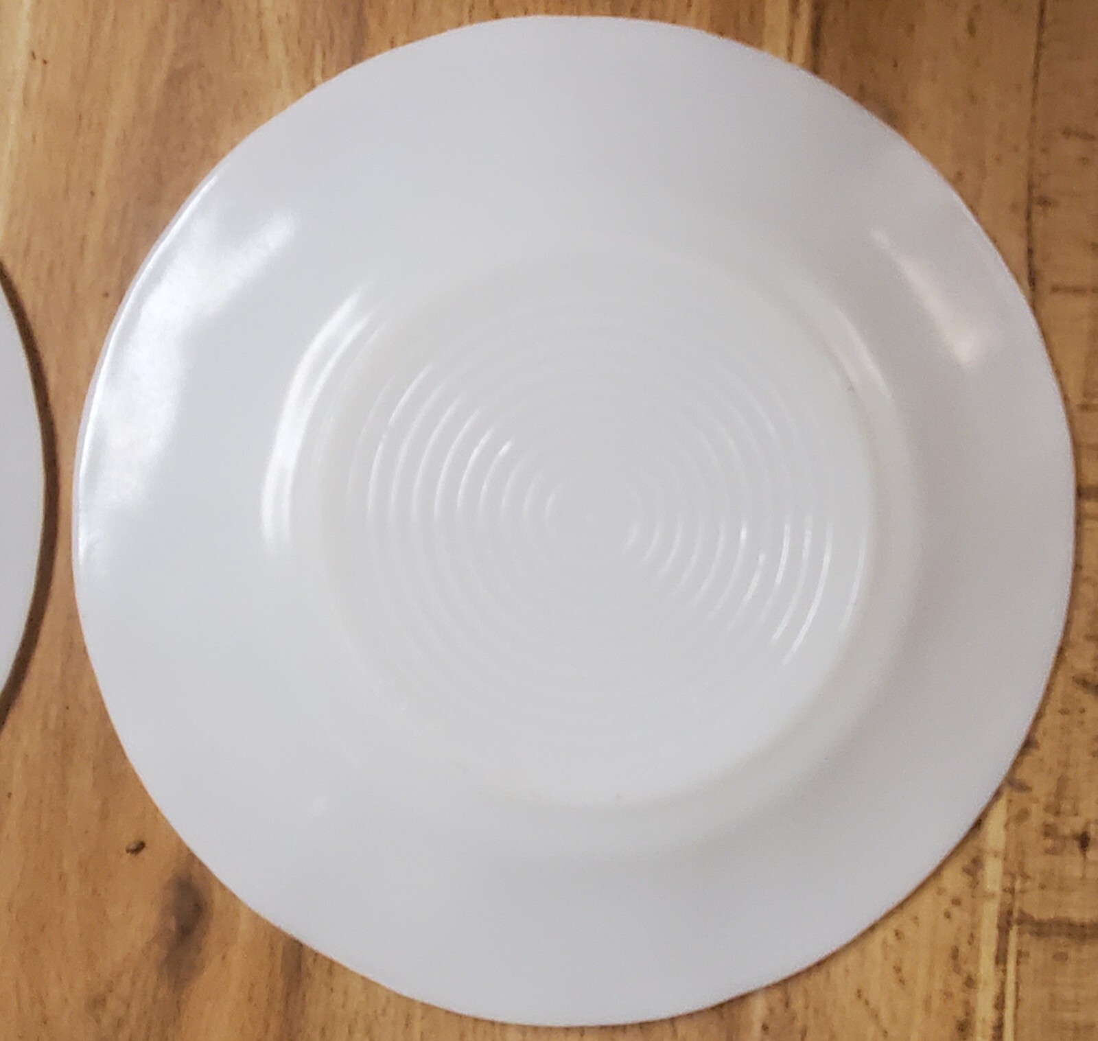 Set of 4 – Unbranded Vintage Dinnerware – Solid White 6″ Plates
