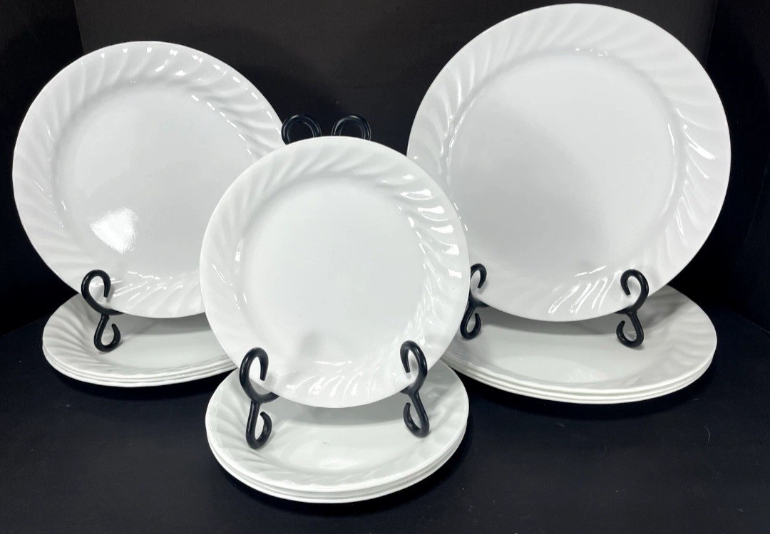 12 Pc Corelle Corning Enhancements: 4 Dinner 4 Luncheon (9″) 4 Salad Plates EUC