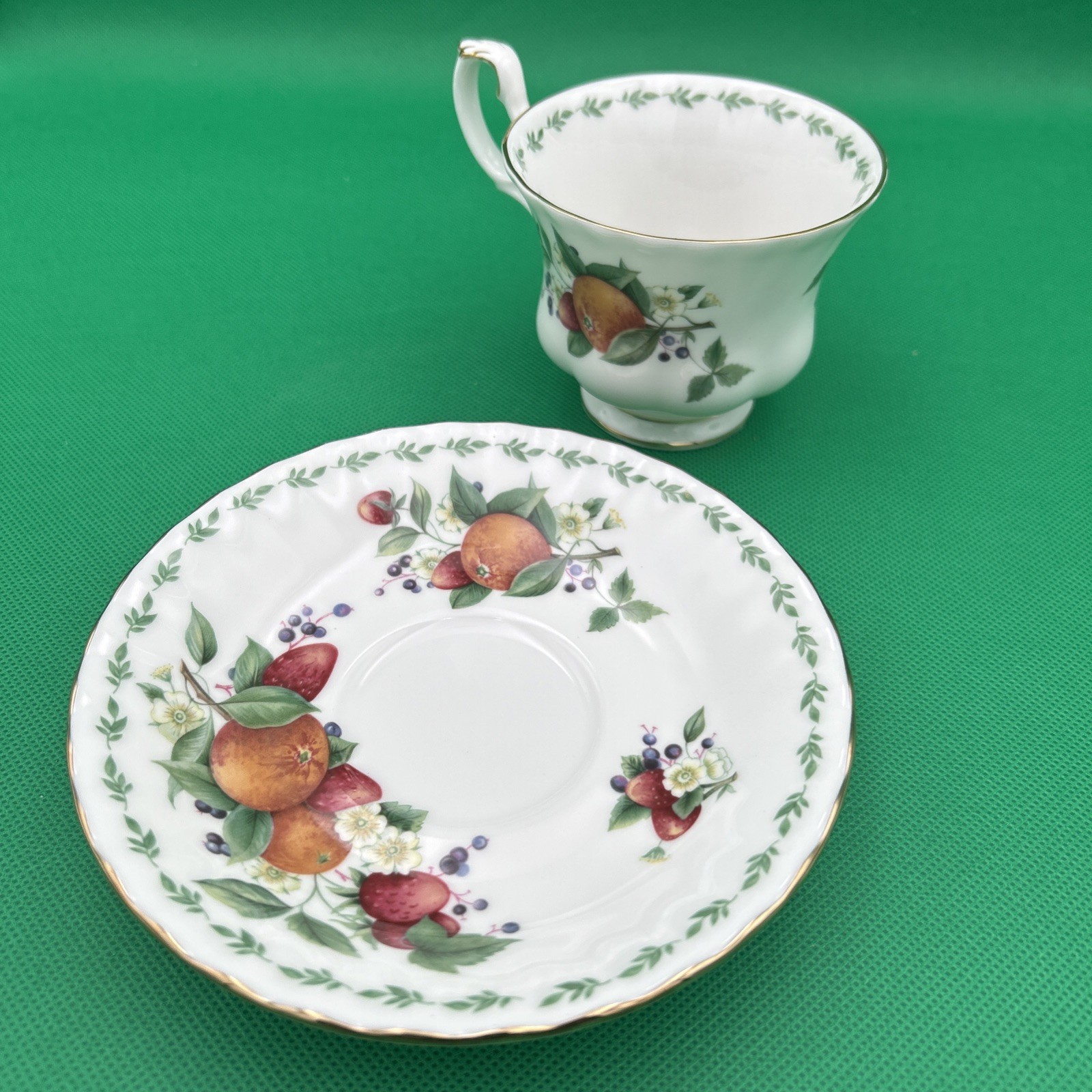 Royal Albert 1994 Bone China Covent Garden Fruit Series Oranges Cup & Saucer