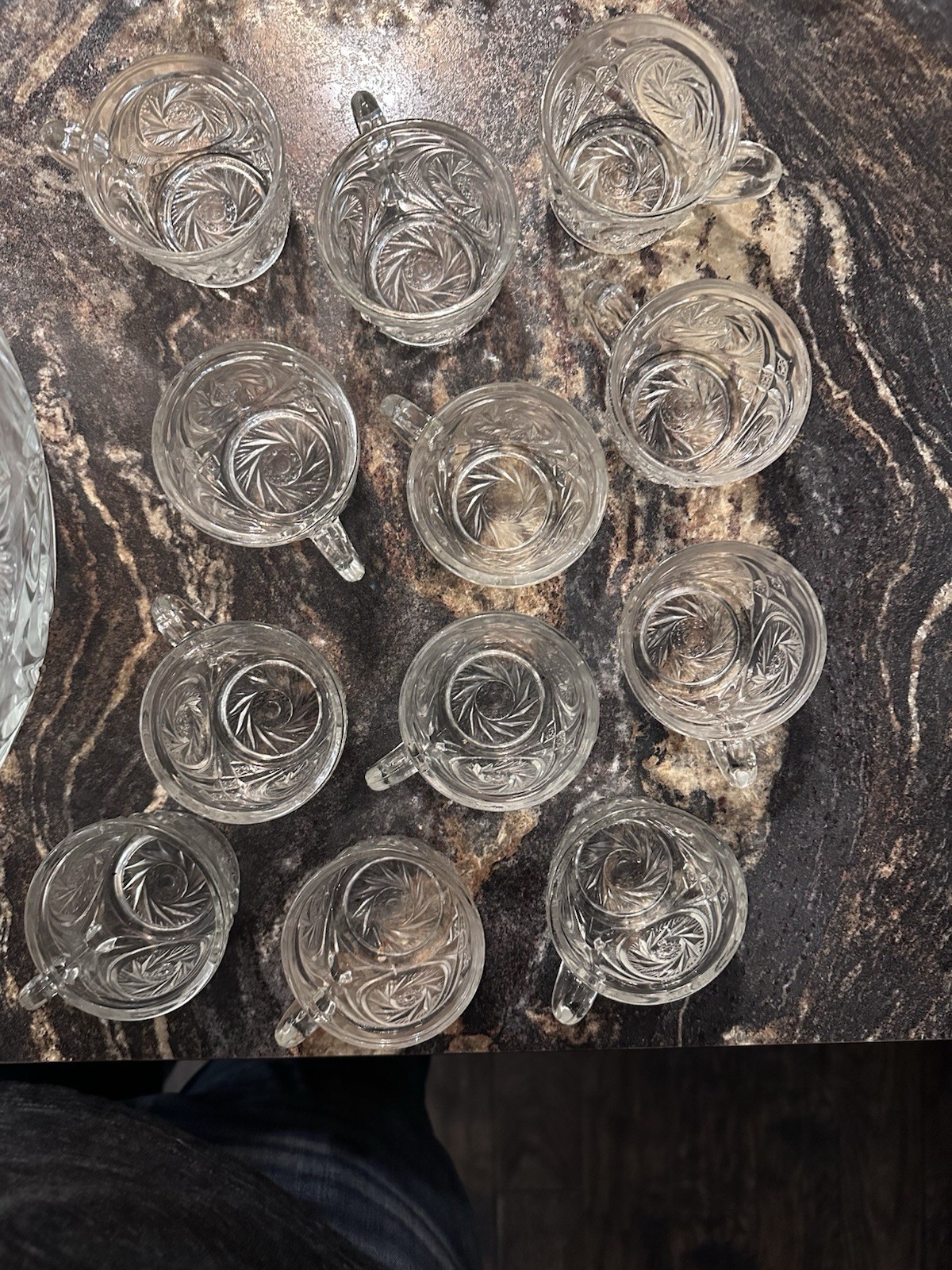L E Smith Daisy Saw Edge Clear Glass Punch Bowl Set 12 Cups VTG Mid Century