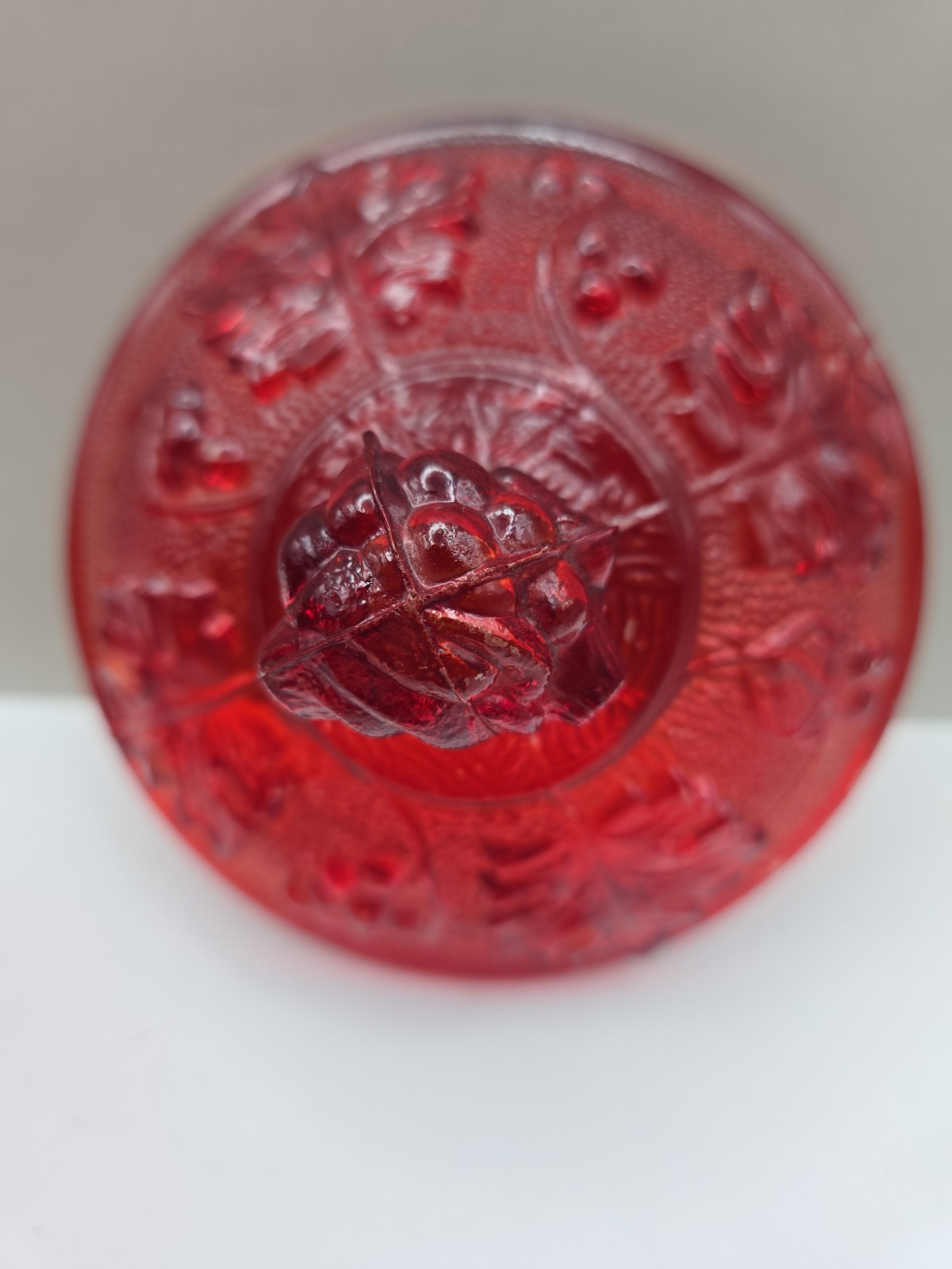 Vintage Jeanette Ruby Red Pressed Glass Harvest Grape Footed Candy Dish With Lid