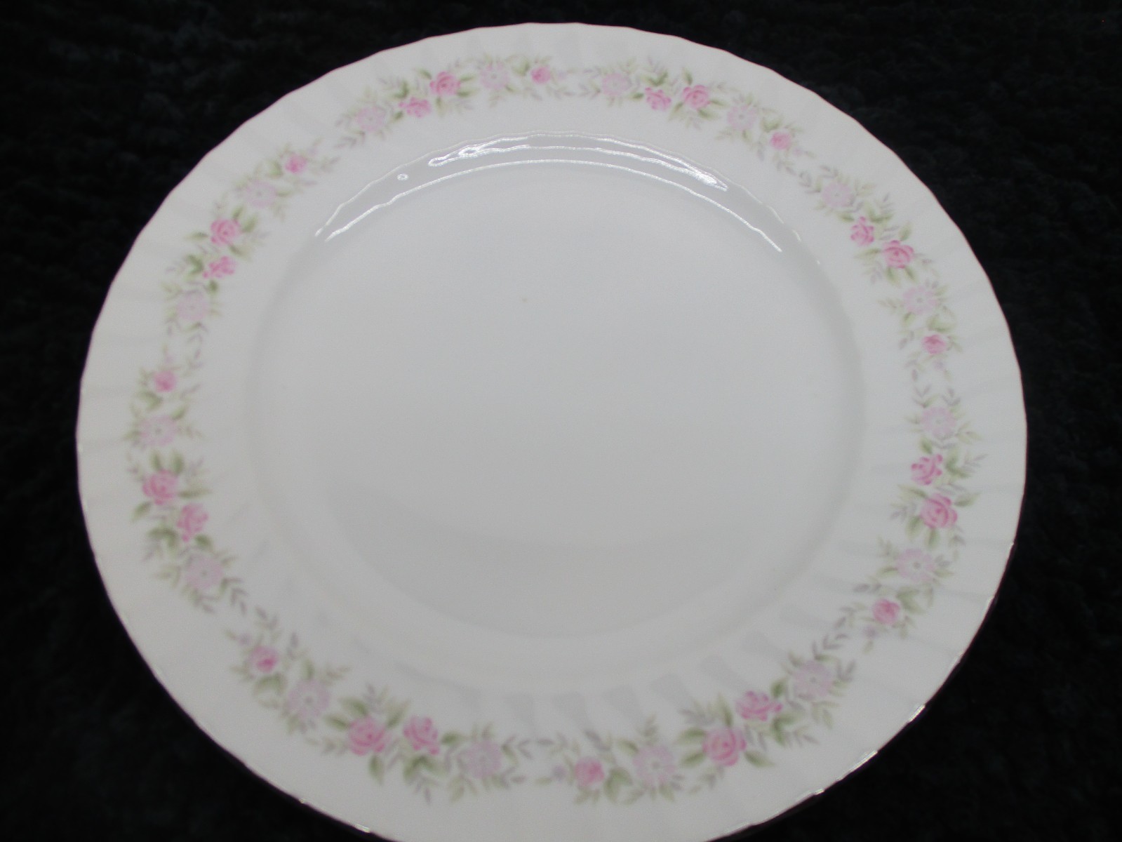 Vintage Mismatched China Dinner Plates ~ Set of 5 ~ Colorful Set ~