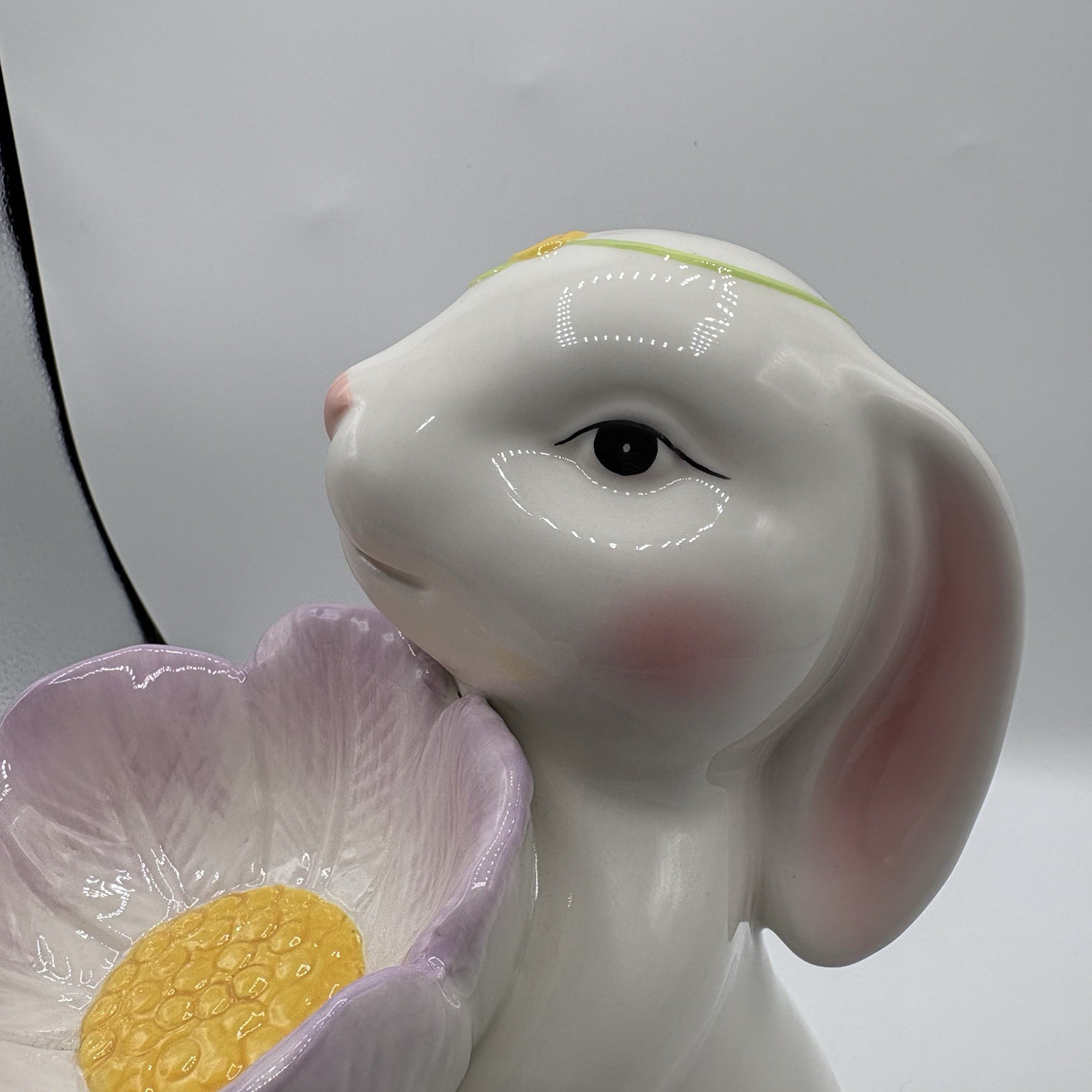 Fine Ceramic Bunny Rabbit Holding Pink Tulip Flowers Candy Candle