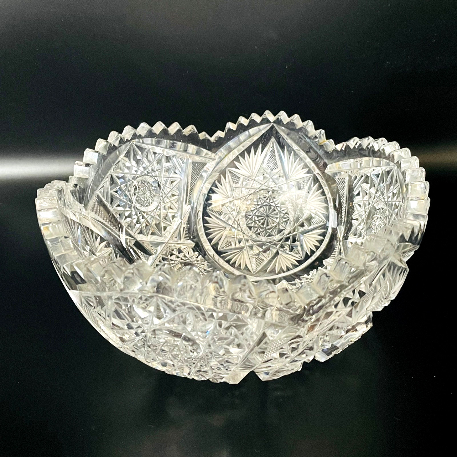 American Brilliant Cut Antique Sawtooth Scalloped Edge Lead Glass Star Bowl 8”