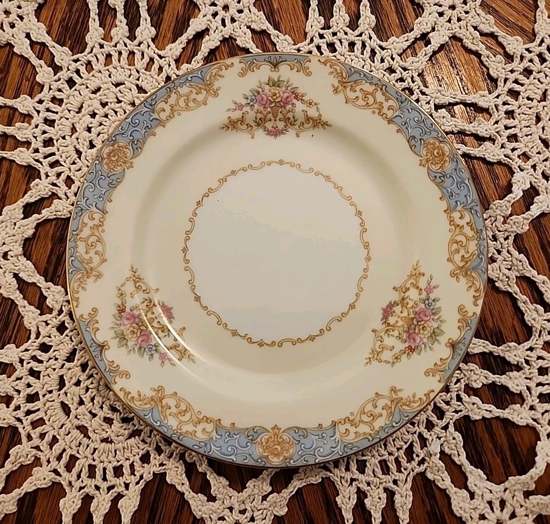 VINTAGE NORITAKE (N47) SET OF 2 BREAD PLATES. CIRCA 1940’S