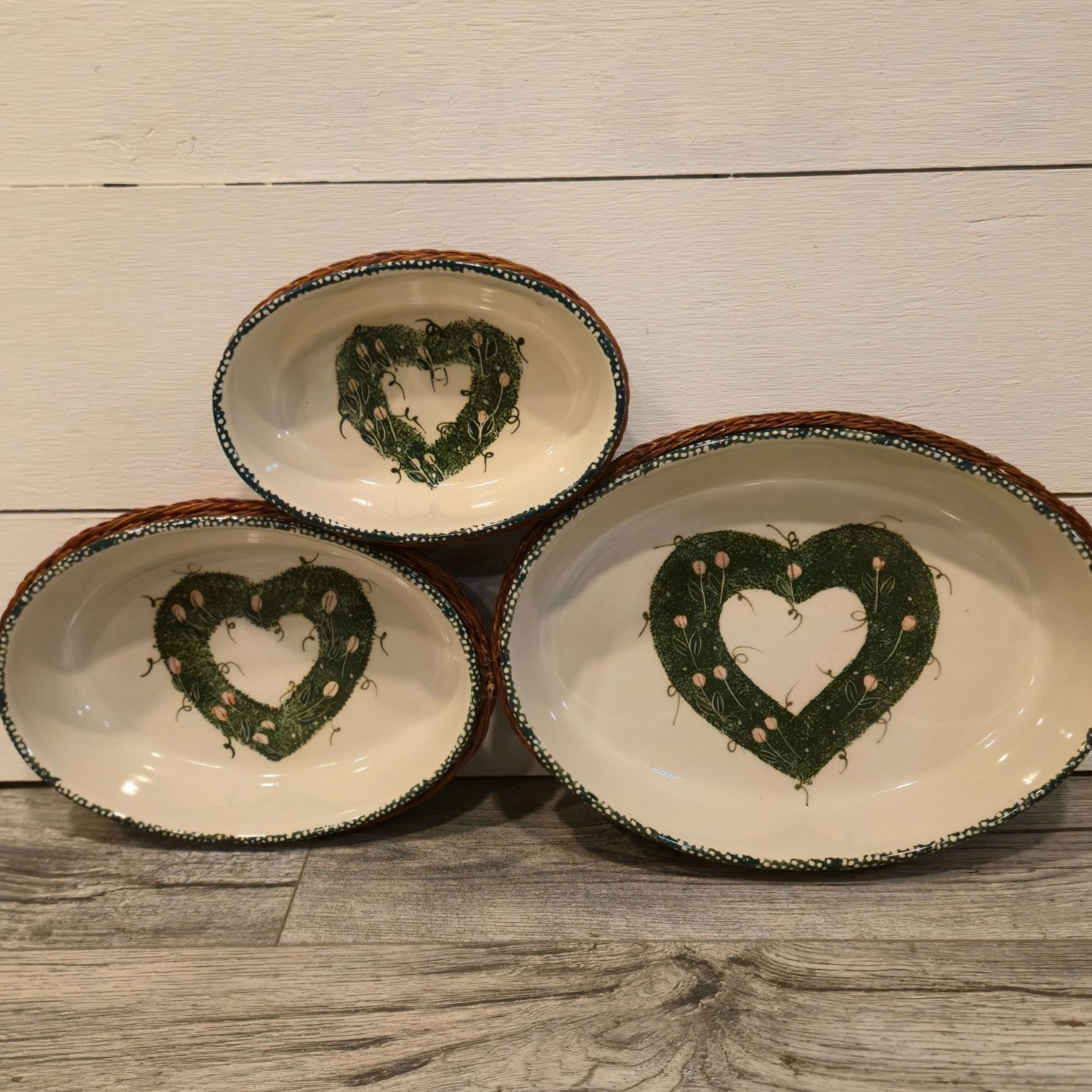 Vintage Stoneware Dishes bowls w/ wicker baskets Mossy Heart Floral art Nesting