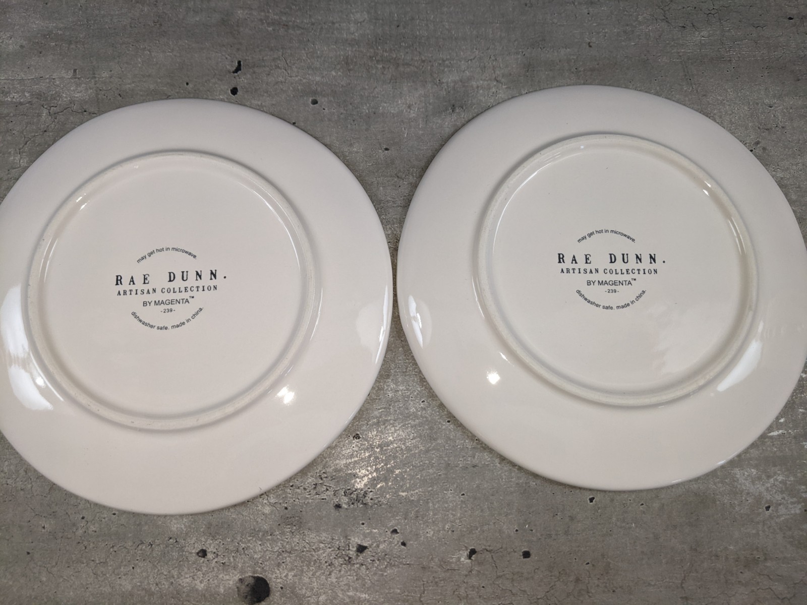 Rae Dunn Artisan OH SNAP Gingerbread Man 6″ Christmas Dessert Plates SET of 2