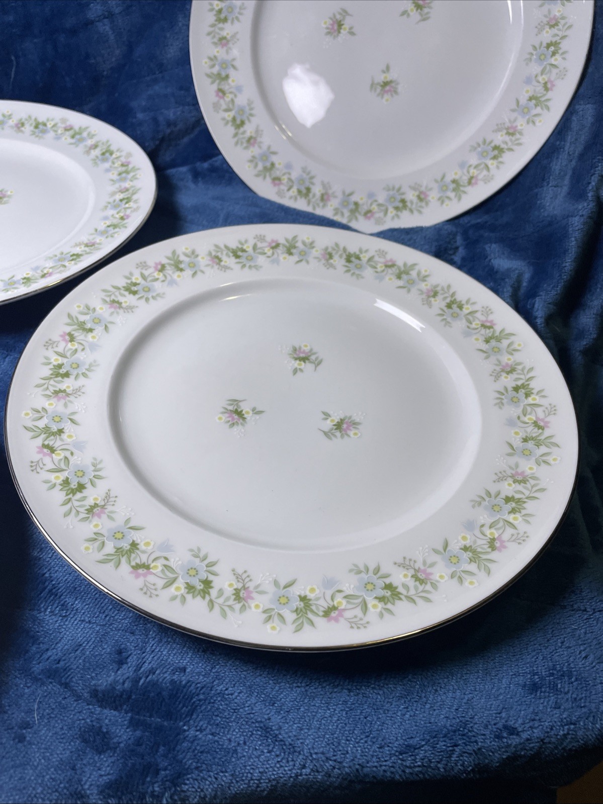 Johann Haviland Bavaria Germany “Forever Spring” Set of 4 DinnerPlates, 10”