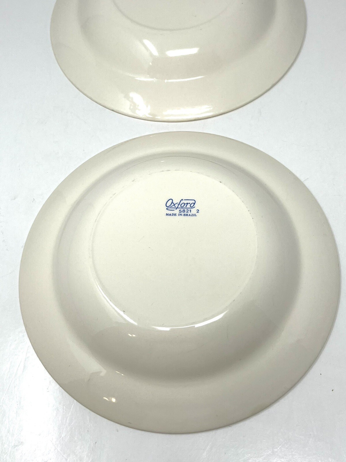 Oxford Off White Ivory w/Black/Brown Bands 8 5/8″ Rim Soup Pasta Bowls Brazil