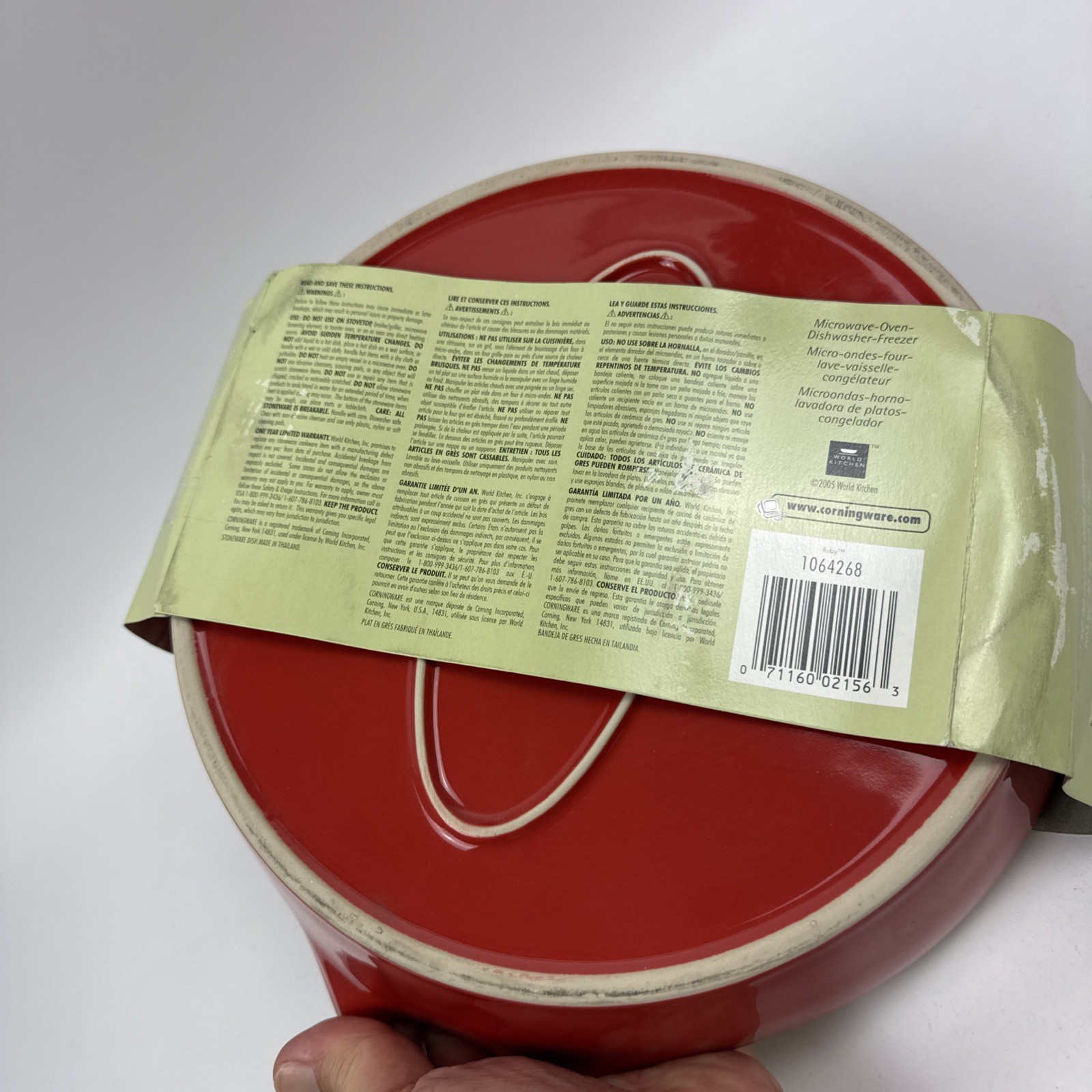 CorningWare CREATIONS Stoneware Red 10 in Round Quiche/Casserole Baking Dish