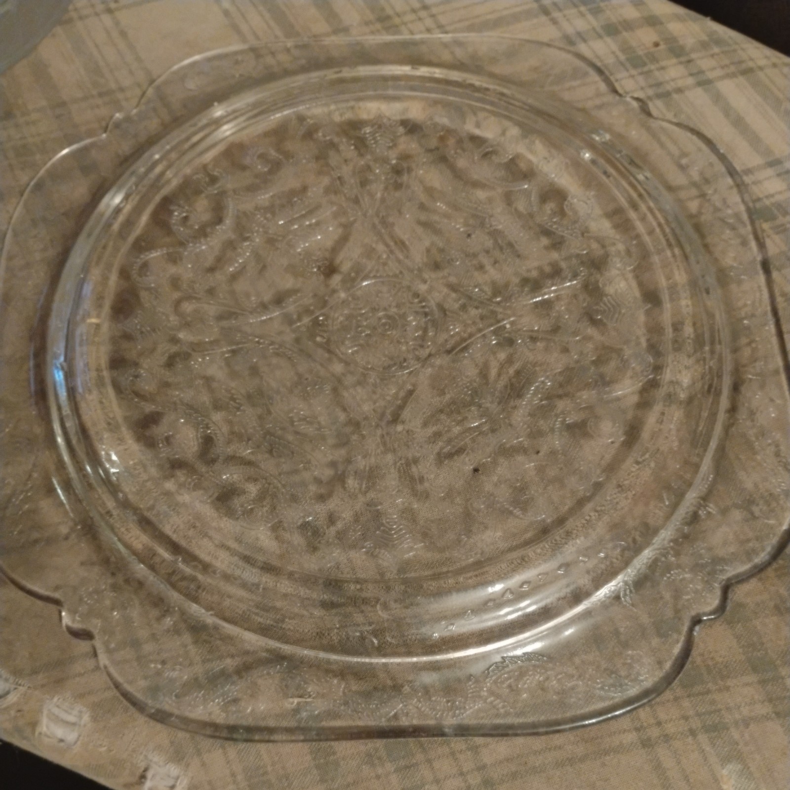Vintage Indiana Glass “Sandwich Clear” Set of 3 Glass Dinner Plates