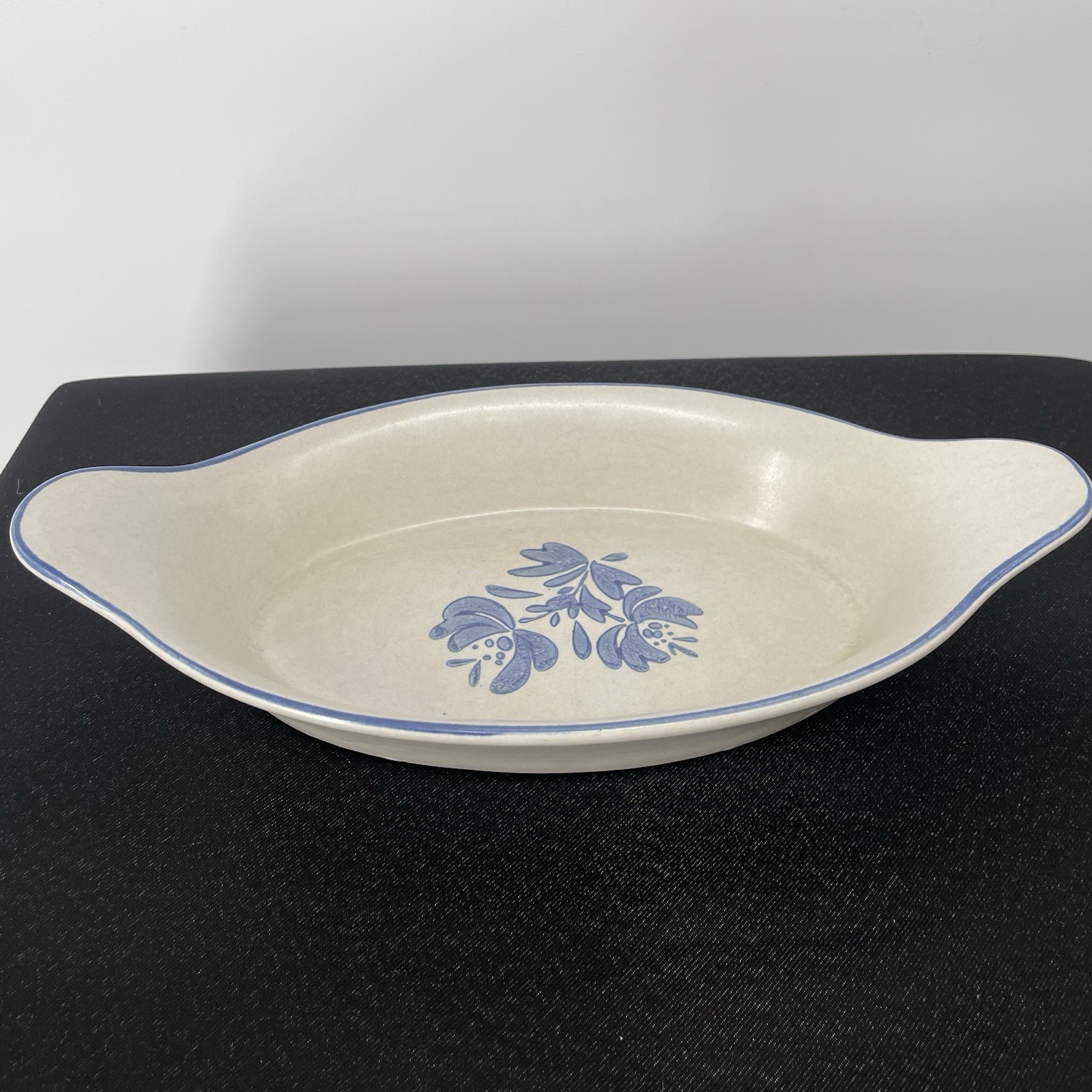 Vintage 70s Pfaltzgraff Yorktowne Au Gratin Baking Dish #260 Blue White