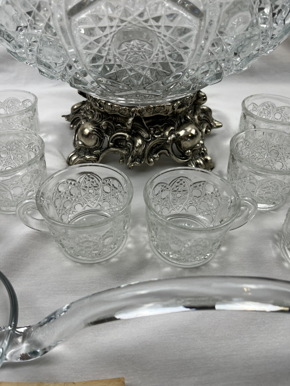 L.E.. Smith Daisy Button Punch Bowl Cup Set W/ Metal Stand Vintage MCM 1950s