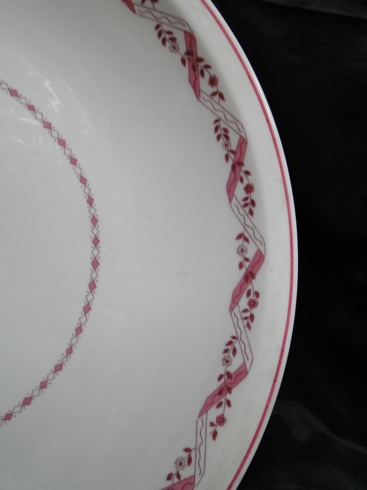 Haviland (New York) Holmsford, Pink Design: Round Serving Platter, 12.5″, As Is