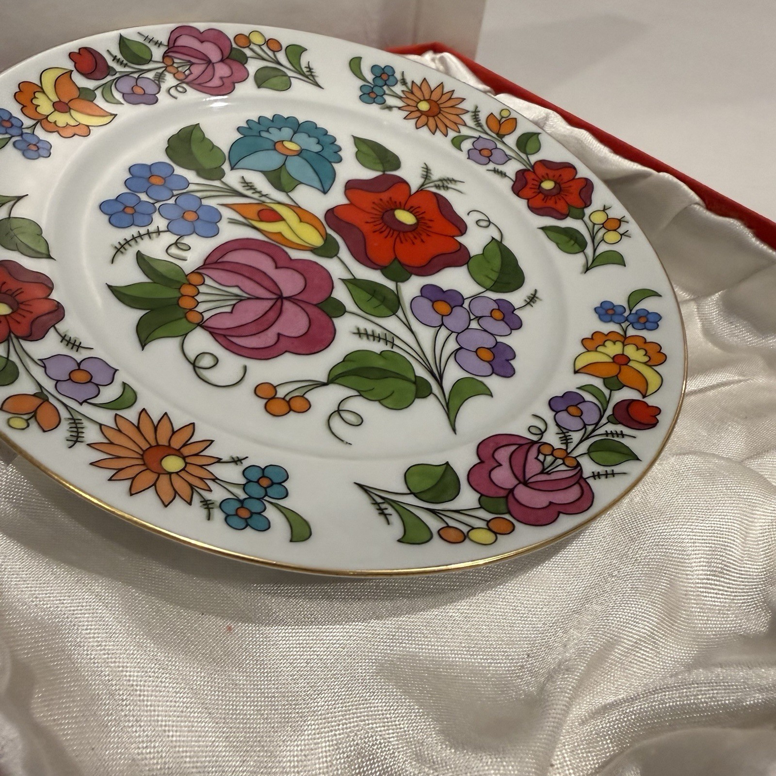 Vintage Kalocsa Hungary Handpainted Floral Porcelain Plates Set of 2 Boxed Mod