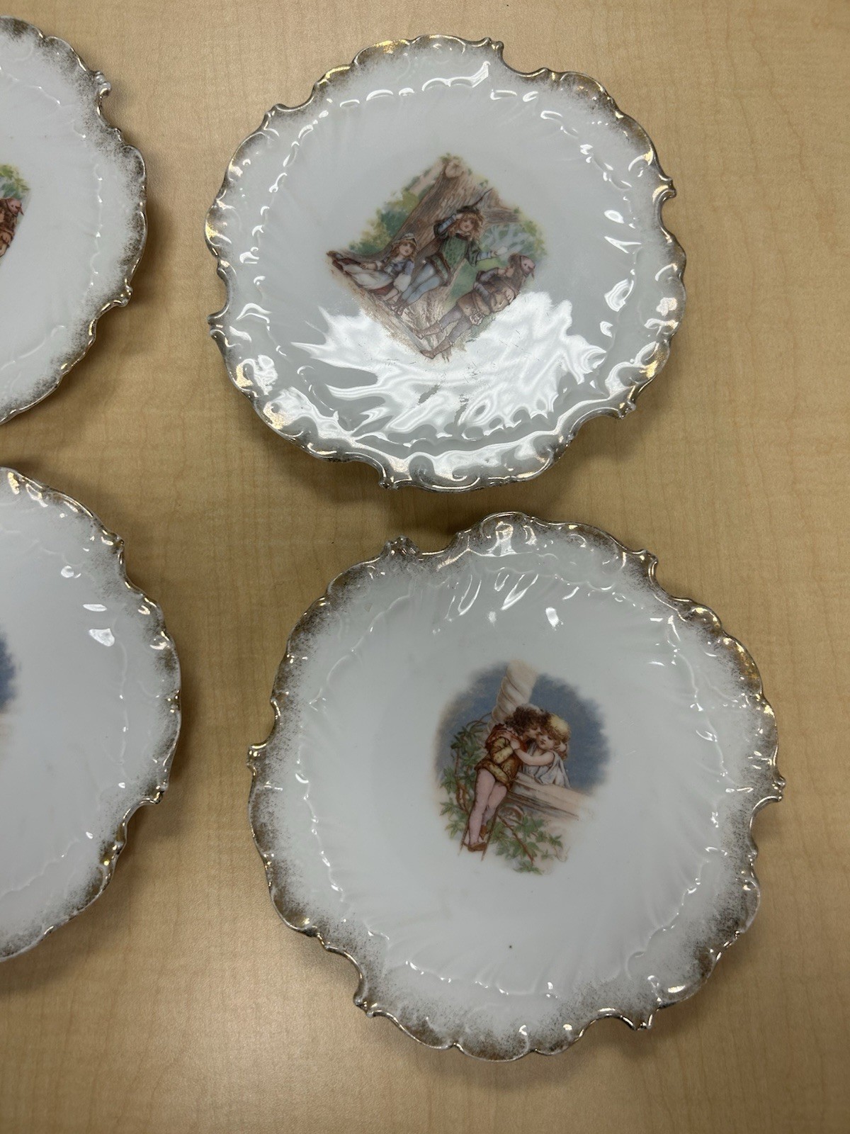 Victorian Themed Plates Set Of 6 With Guilded Scalloped Edges