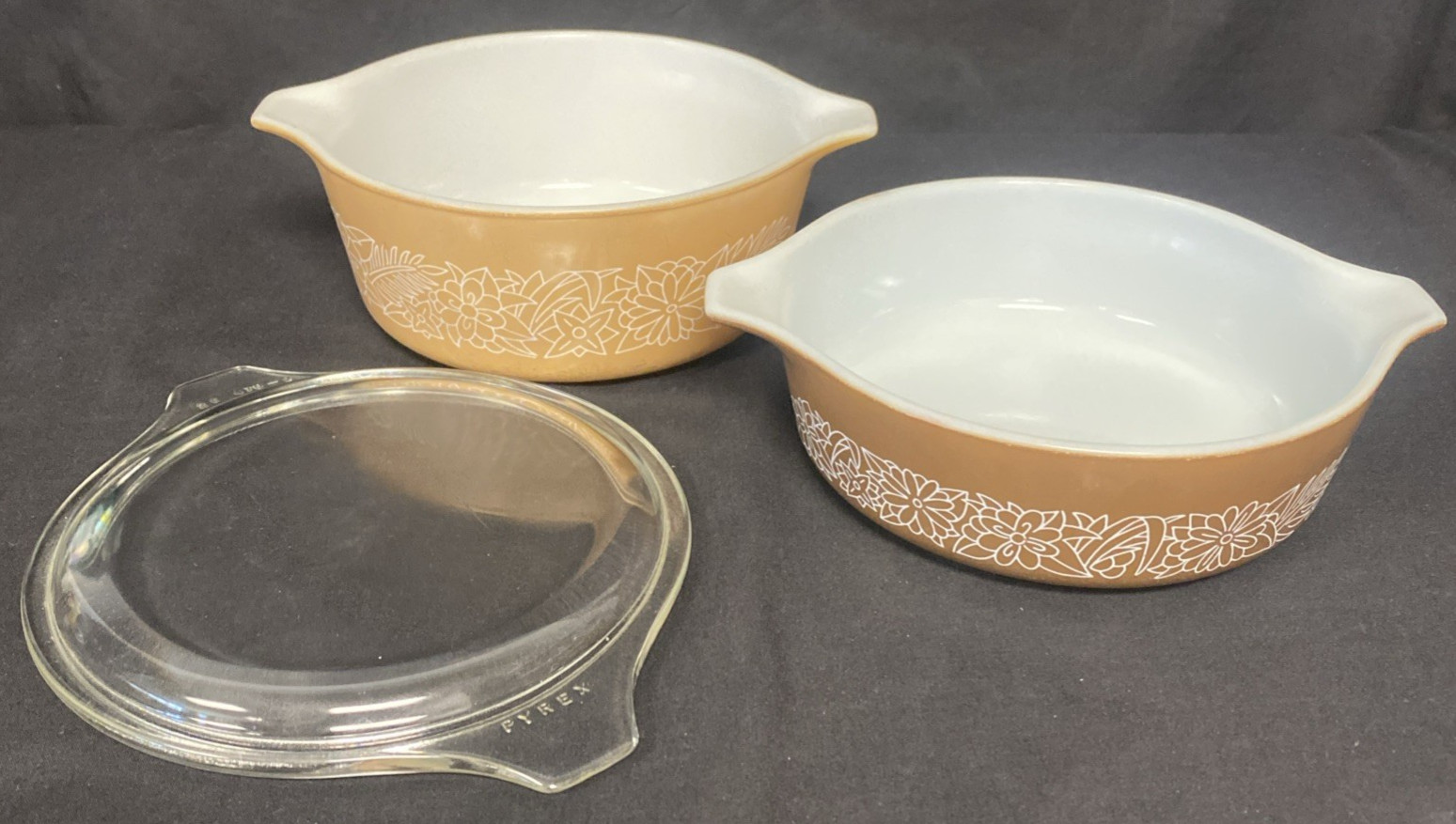 2 Vtg Pyrex Woodland 6” Casserole Dishes W/ Lid-Brown & Tan 2.5”/2”(472-B/471-B)