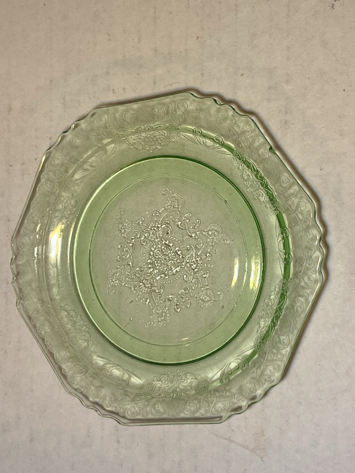 Hazel Atlas Florentine No 1 Poppy Uranium Glass Salad Plate Green 5in