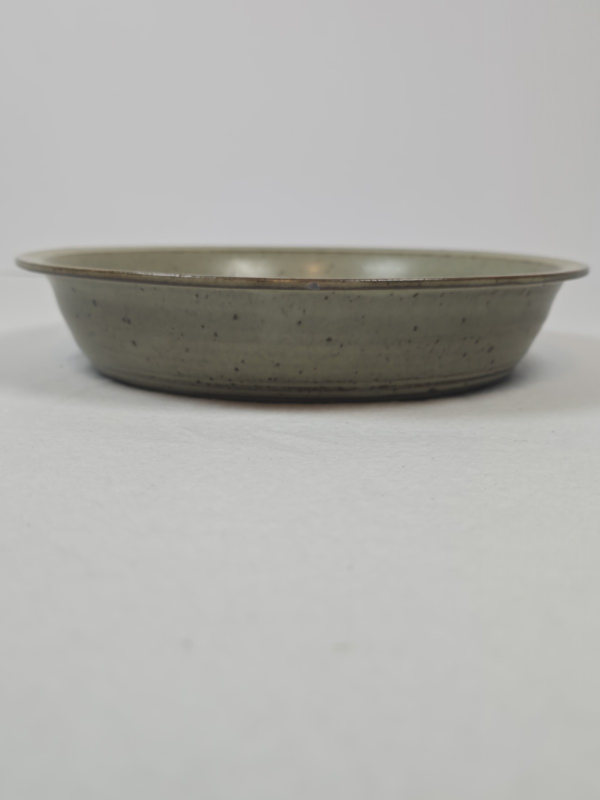 Vintage Karl Stelzer Pottery 9 In Pie Serving Plate Light Tan With Blue