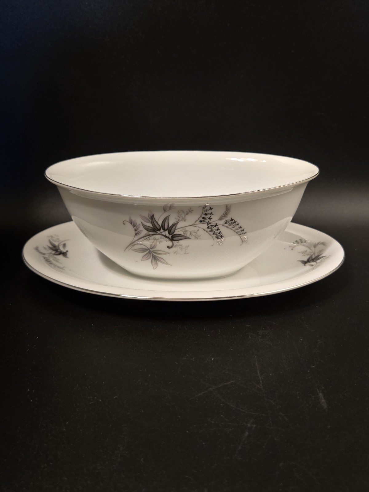 Seyei Gravy Boat 510 Attatched Underplate Platinum Trim MCM EUC
