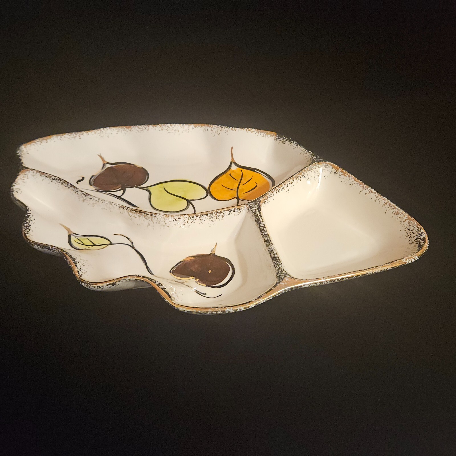 MCM California Pottery Divided Chip Covered Dip Serving Dish WD1570 16″