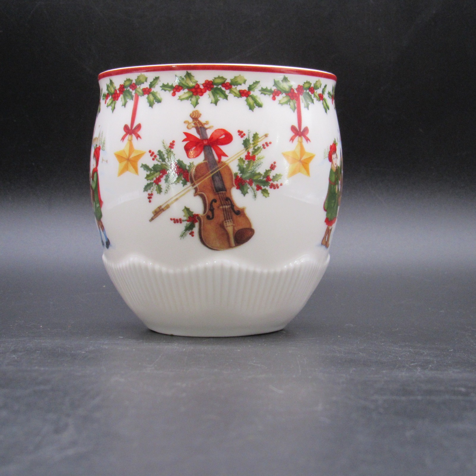 Villeroy & Boch Christmas Mugs Set of 2 Holiday Porcelain Coffee Cups 12oz 15oz