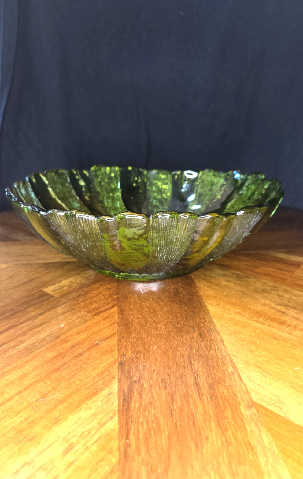 Vintage Indiana Glass Olive Green Display Bowl-Retro Centerpiece Bowl-Fruit Bowl
