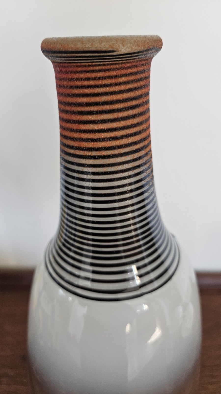 Kosta Boda Bertil Vallien “SPIRIT” Bottle Vase Signed, Pinched Sides 12″ x 4″