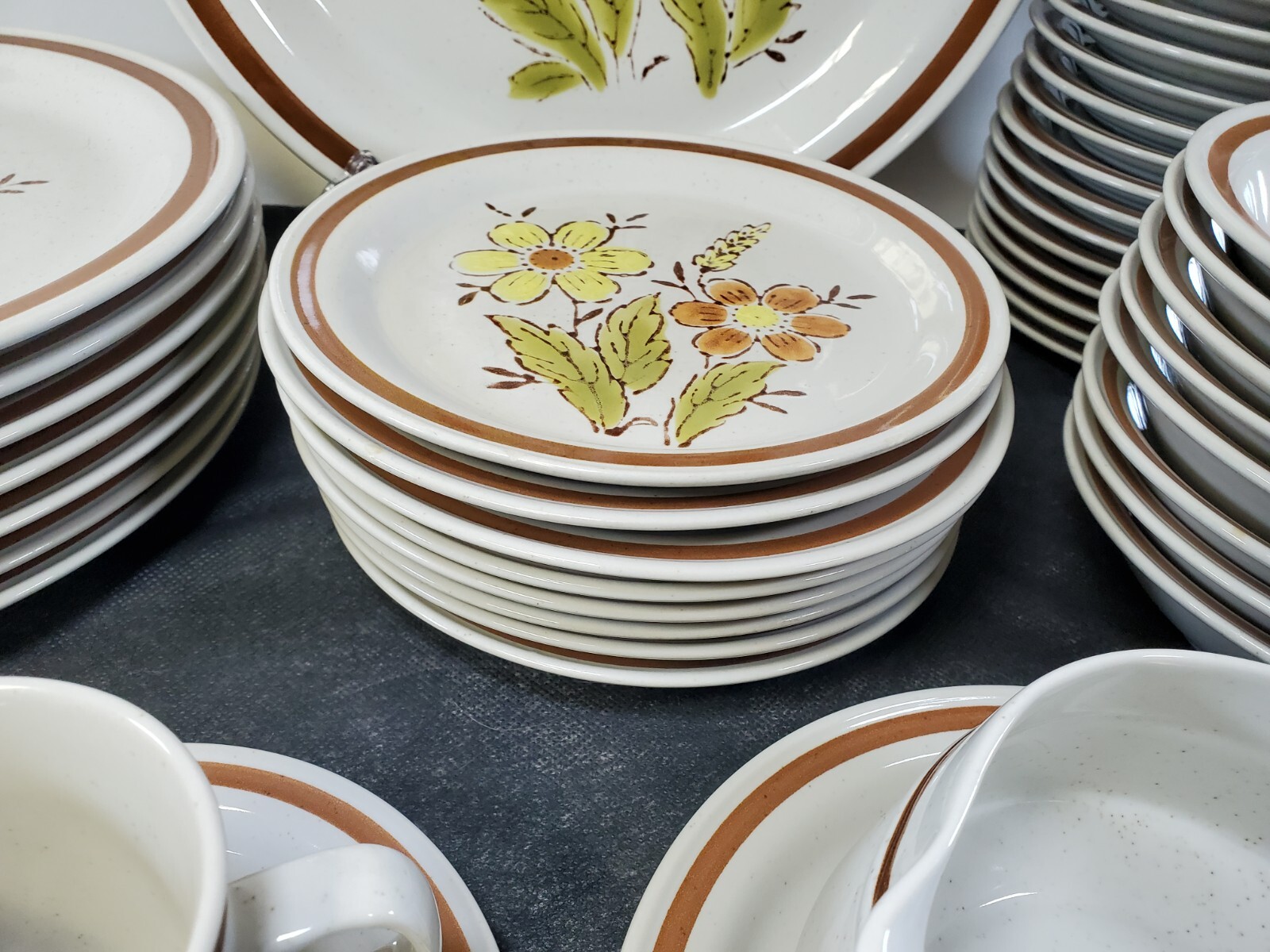 VTGE Autumn Collection Stoneware Wheat Flower Dinnerware SOLD BY THE PIECE