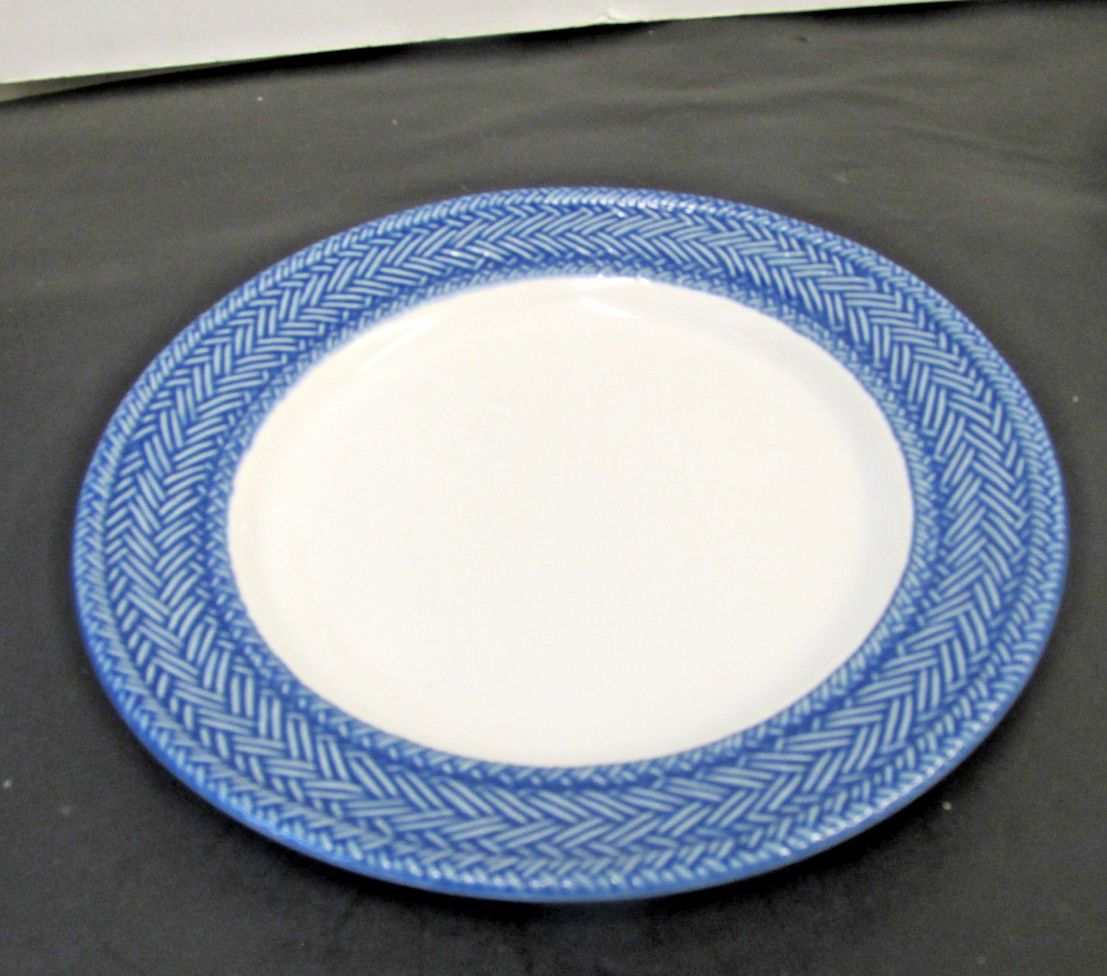 LE PANIER BLUE DESSERT SALAD PLATE ONE 9 1/4 INCHES WIDTH BY JULISKA CERAMICS