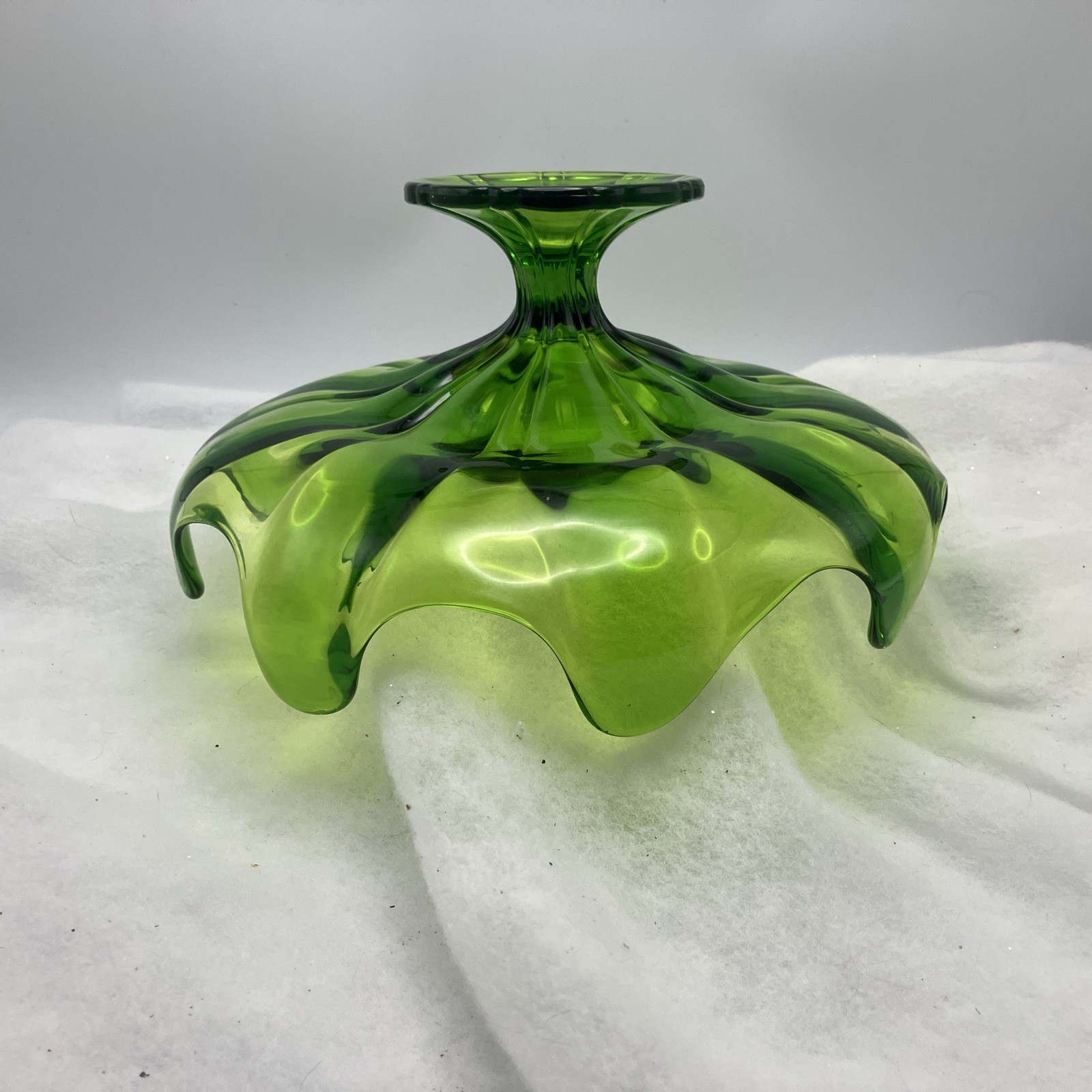 Viking Glass Epic Green 9 Petal Pedestal Bowl Compote 10” Vintage